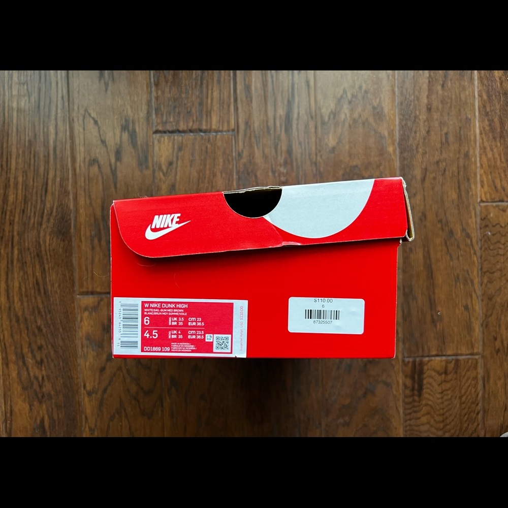 Womens Nike Dunk High Sz. US 6